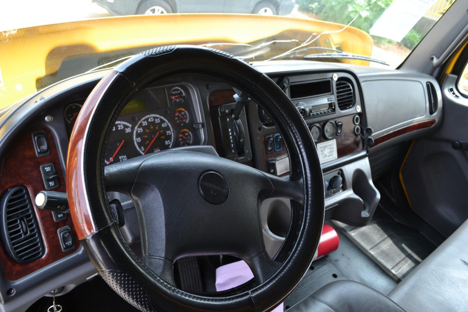 2017 YELLOW /BLACK FREIGHTLINER M2-106 with an CUMMINS ISB 6.7L 220HP engine, ALLISON 2200RDS AUTOMATIC transmission, located at 9172 North Fwy, Houston, TX, 77037, (713) 910-6868, 29.887470, -95.411903 - Photo#16